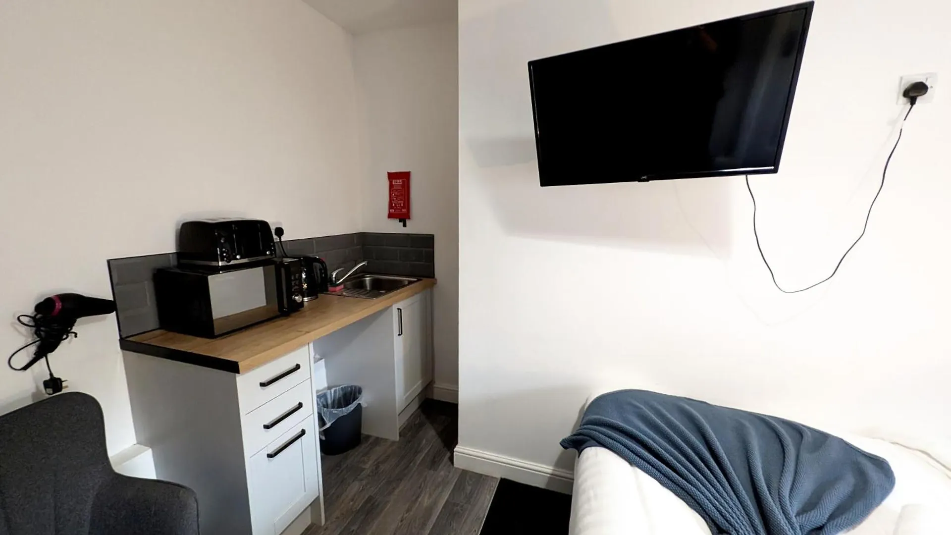 Comfortable Stay - Fishpond Drive Nottingham 0*,